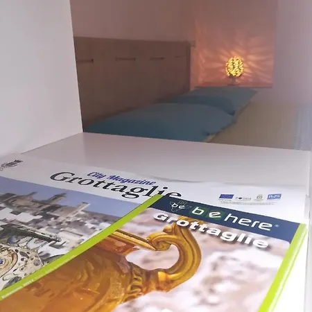 Casa Caracciolo Bed & Breakfast 3*